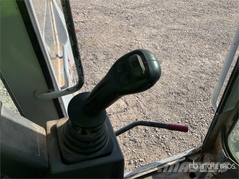 Takeuchi TB175W Bagri na kolesih