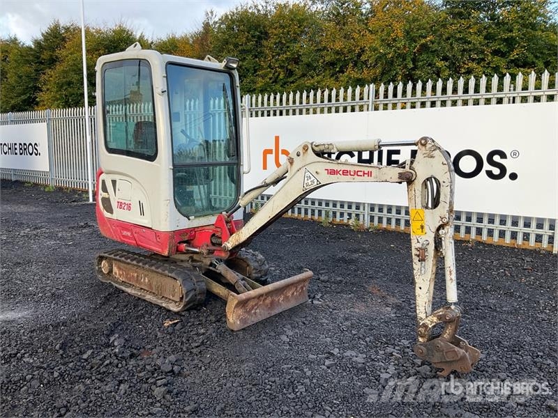 Takeuchi TB216 Mini kotrók < 7t