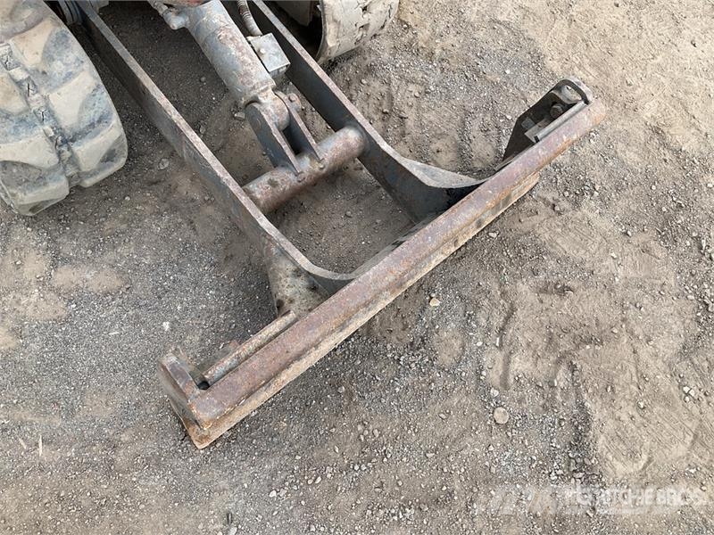 Takeuchi TB216 Mini bagri <7t