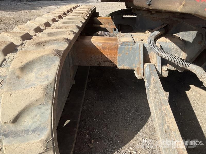 Takeuchi TB216 Mini bagri <7t