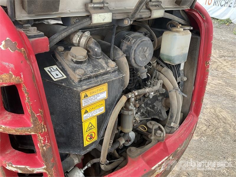 Takeuchi TB216 Mini bagri <7t