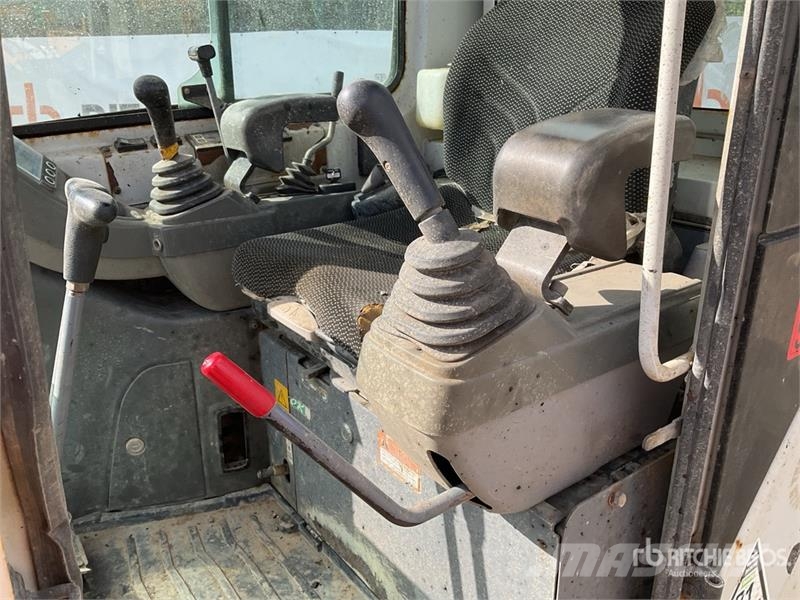 Takeuchi TB216 Mini bagri <7t