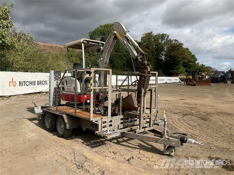 Takeuchi TB216 Mini bagri <7t