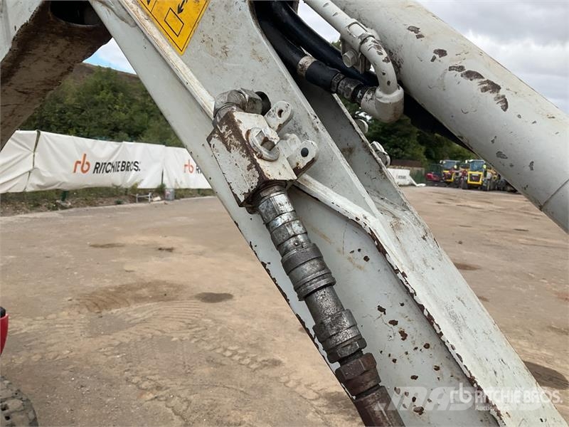 Takeuchi TB216 Mini bagri <7t