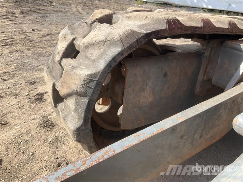 Takeuchi TB216 Mini kotrók < 7t