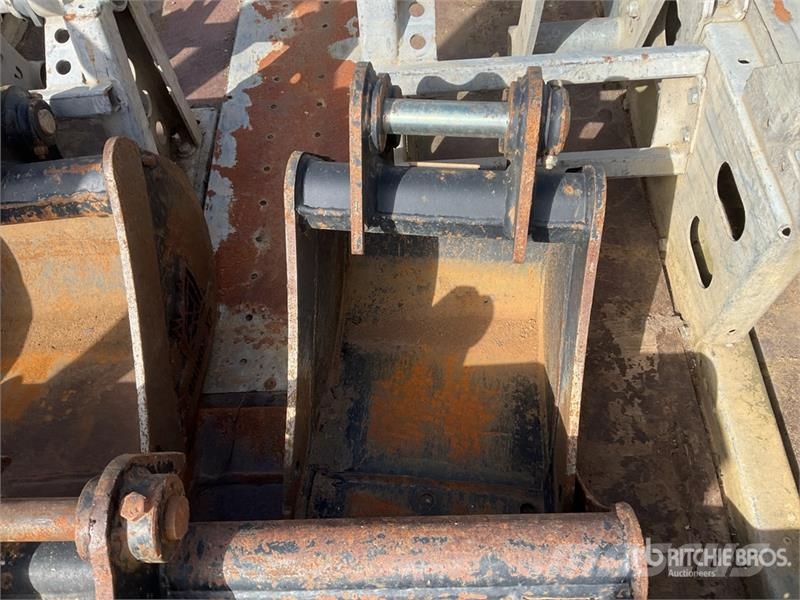 Takeuchi TB216 Mini kotrók < 7t