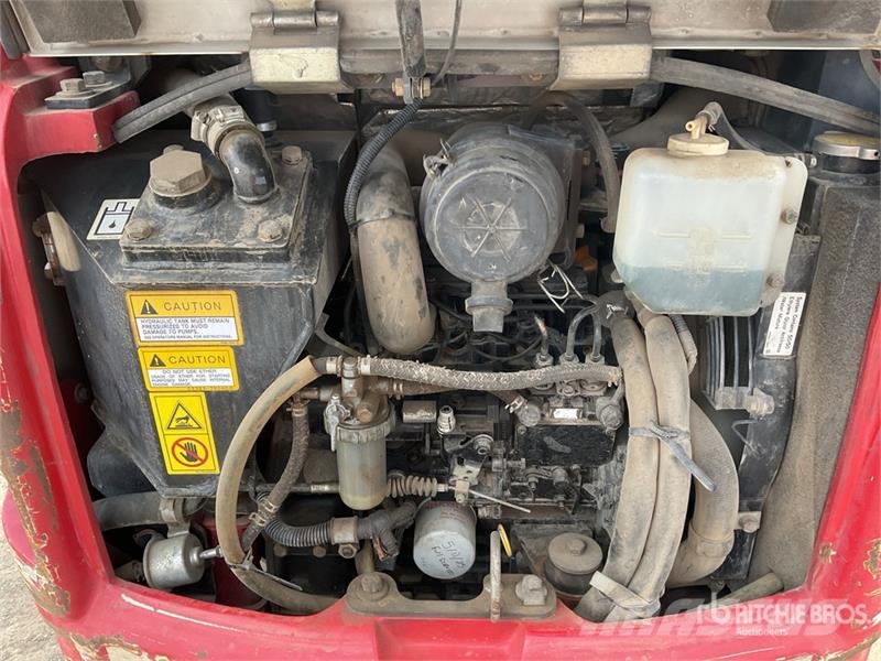 Takeuchi TB216 Mini bagri <7t