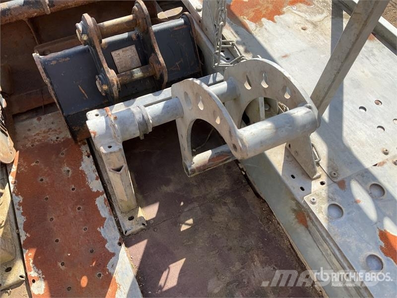 Takeuchi TB216 Mini kotrók < 7t