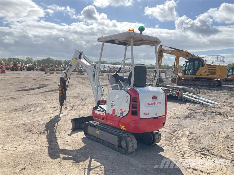 Takeuchi TB216 Mini kotrók < 7t