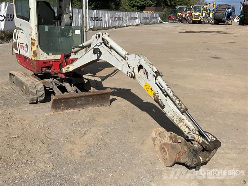 Takeuchi TB216 Mini bagri <7t