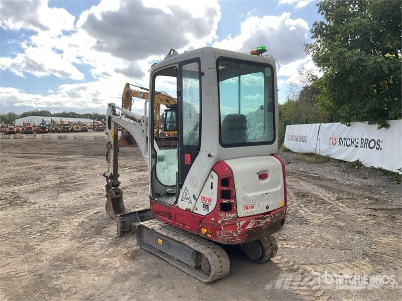 Takeuchi TB216 Mini bagri <7t