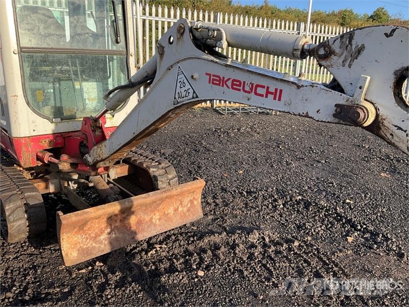 Takeuchi TB216 Mini kotrók < 7t
