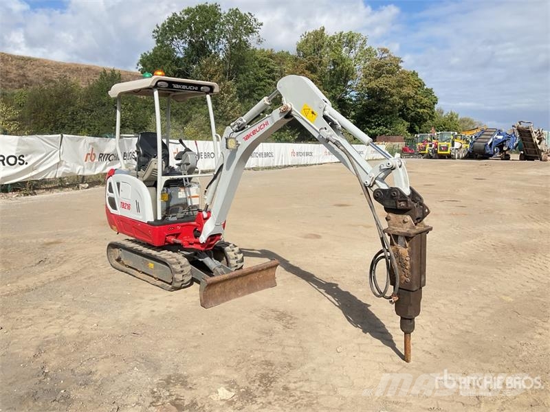 Takeuchi TB216 Mini kotrók < 7t