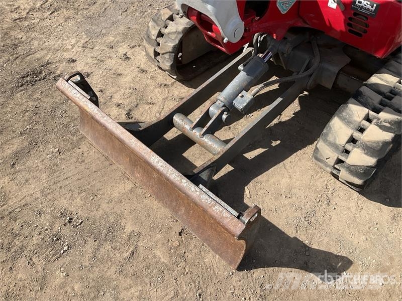 Takeuchi TB216 Mini kotrók < 7t