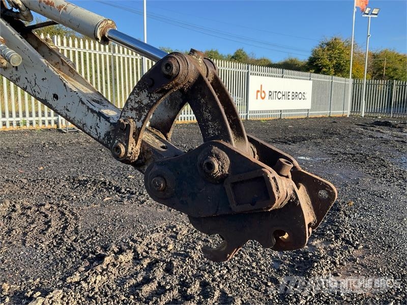 Takeuchi TB216 Mini kotrók < 7t