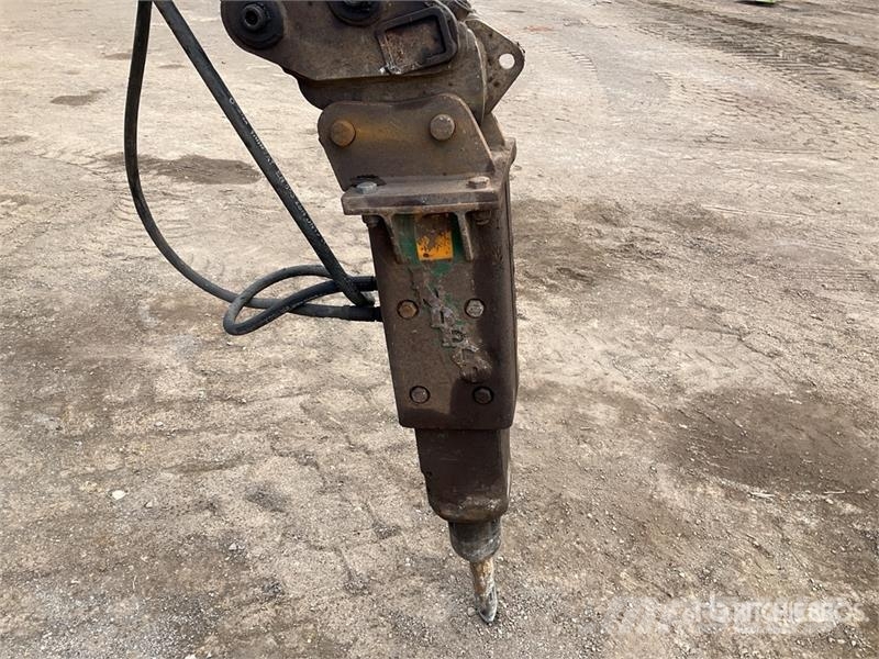 Takeuchi TB216 Mini bagri <7t