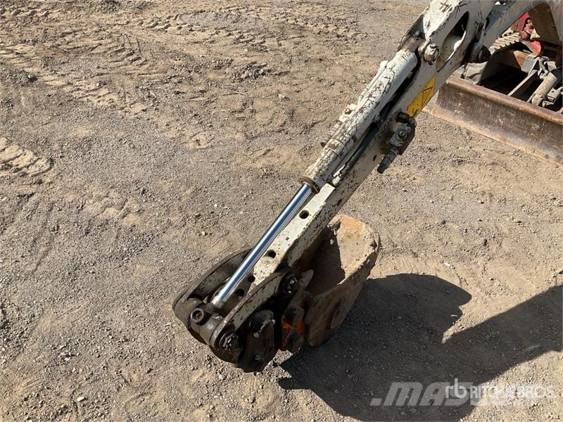 Takeuchi TB216 Mini bagri <7t