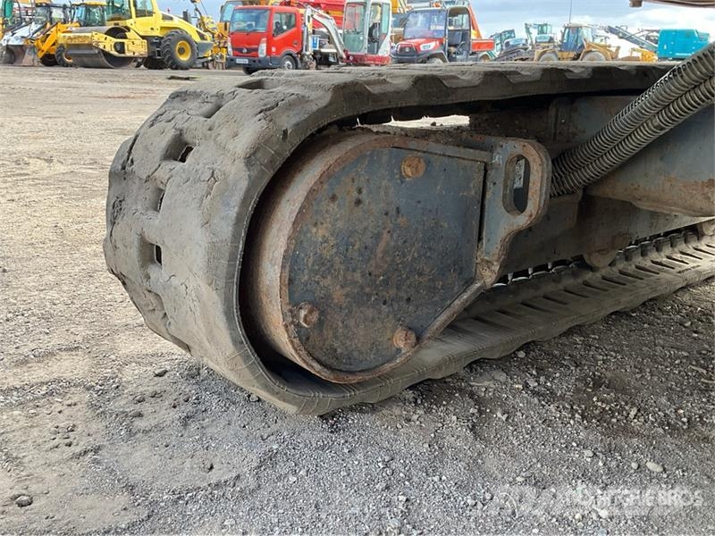 Takeuchi TB216 Mini bagri <7t