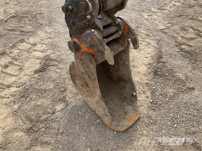 Takeuchi TB216 Mini bagri <7t