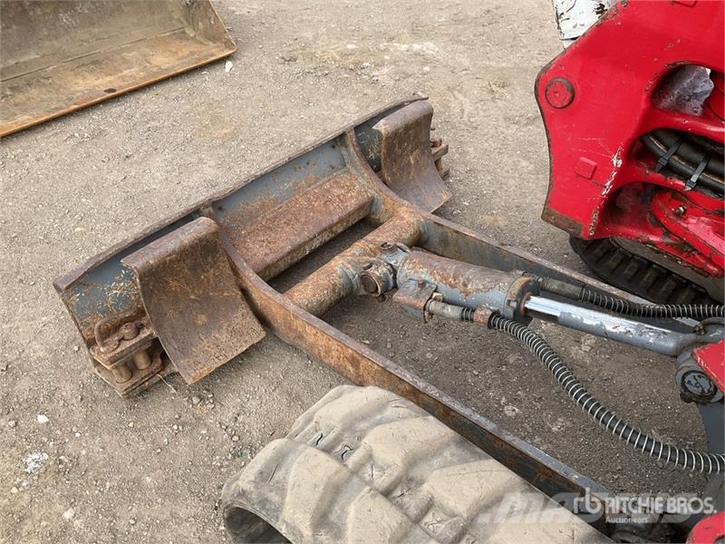 Takeuchi TB225 Mini Excavator Minibagger < 7t