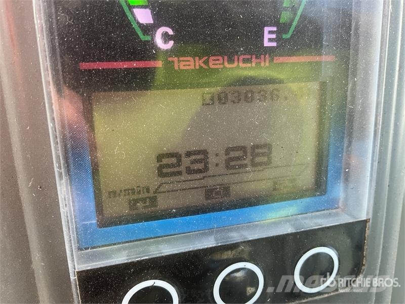 Takeuchi TB225 Mini Excavator Minibagger < 7t