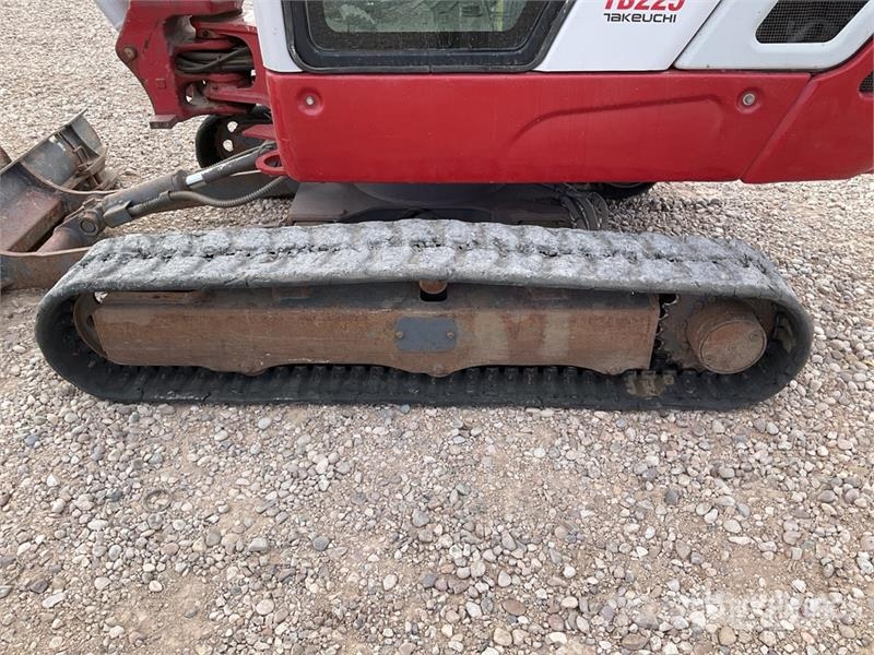 Takeuchi TB225 Mini Excavator Εκσκαφάκι (διαβολάκι) < 7t