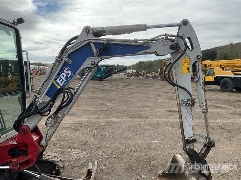 Takeuchi TB225 Mini Excavator Minibagger < 7t