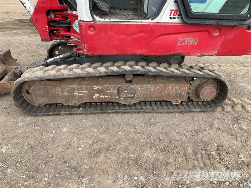 Takeuchi TB225 Mini Excavator Minibagger < 7t