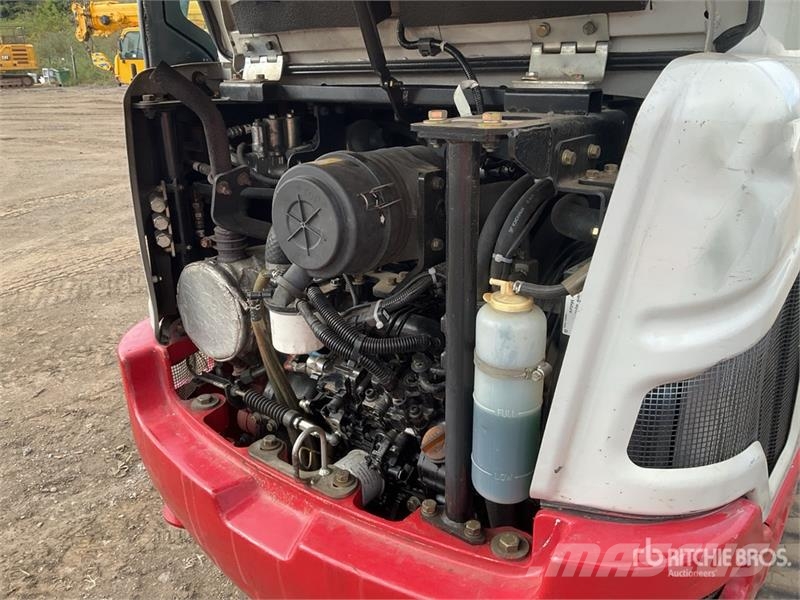 Takeuchi TB225 Mini Excavator Minibagger < 7t