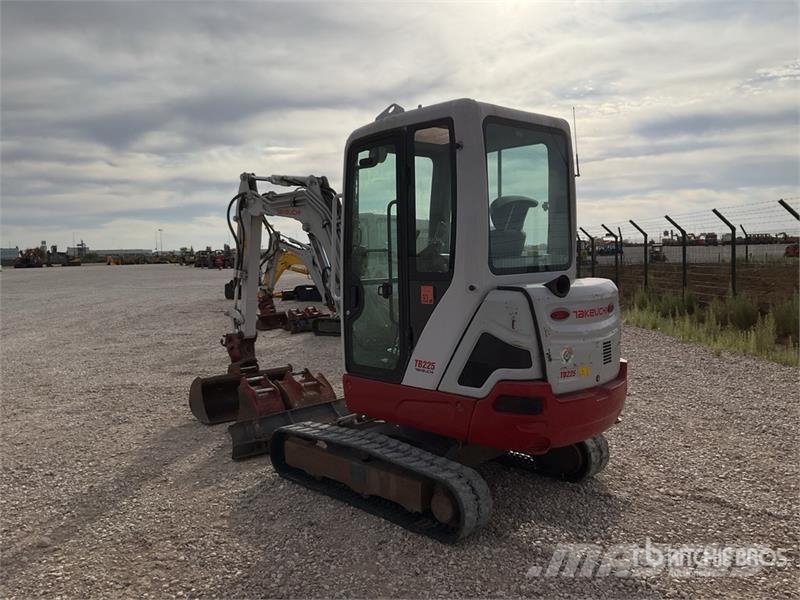 Takeuchi TB225 Mini Excavator Εκσκαφάκι (διαβολάκι) < 7t