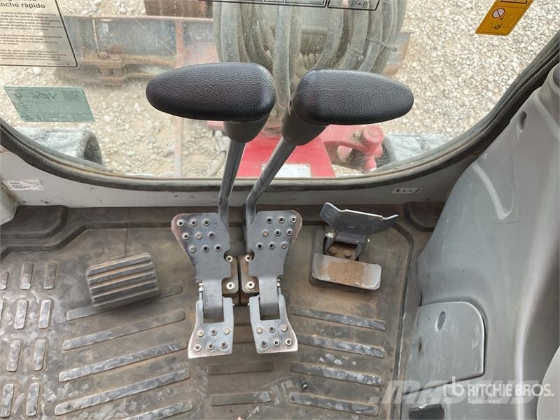 Takeuchi TB225 Mini Excavator Εκσκαφάκι (διαβολάκι) < 7t
