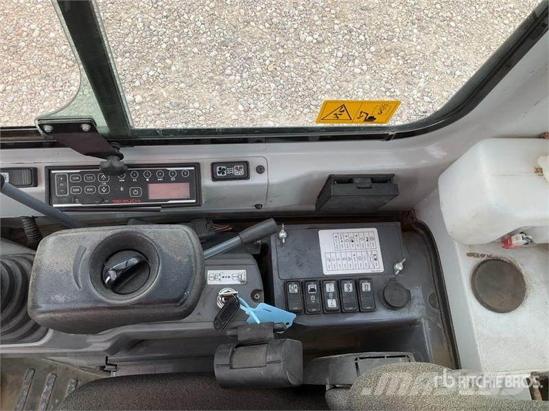 Takeuchi TB225 Mini Excavator Εκσκαφάκι (διαβολάκι) < 7t