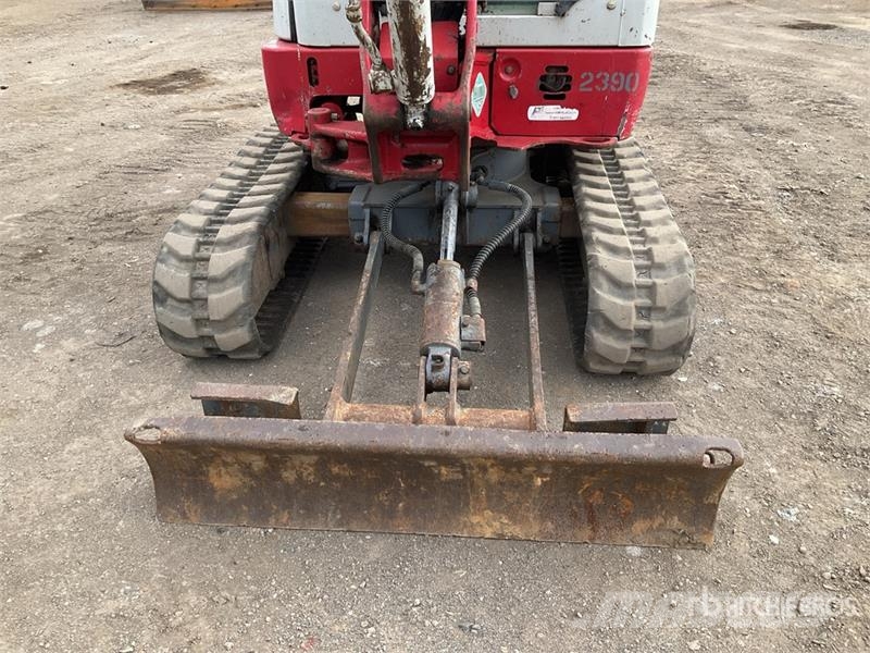 Takeuchi TB225 Mini Excavator Minibagger < 7t