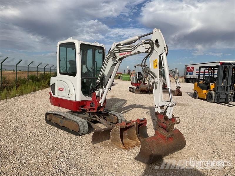 Takeuchi TB225 Mini Excavator Εκσκαφάκι (διαβολάκι) < 7t