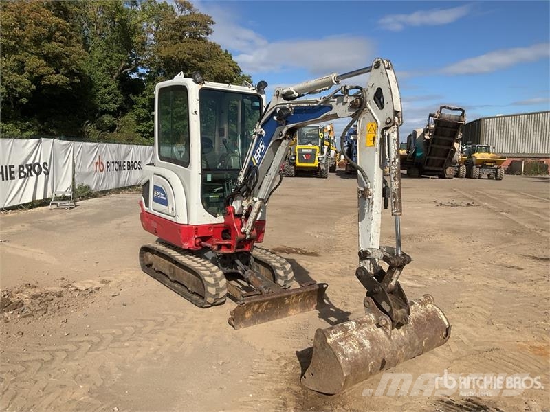 Takeuchi TB225 Mini Excavator Minibagger < 7t