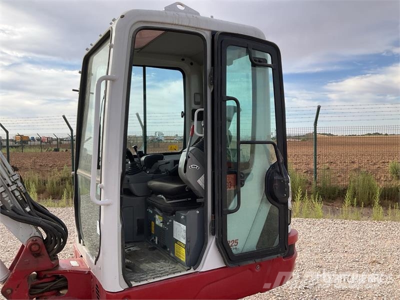 Takeuchi TB225 Mini Excavator Εκσκαφάκι (διαβολάκι) < 7t