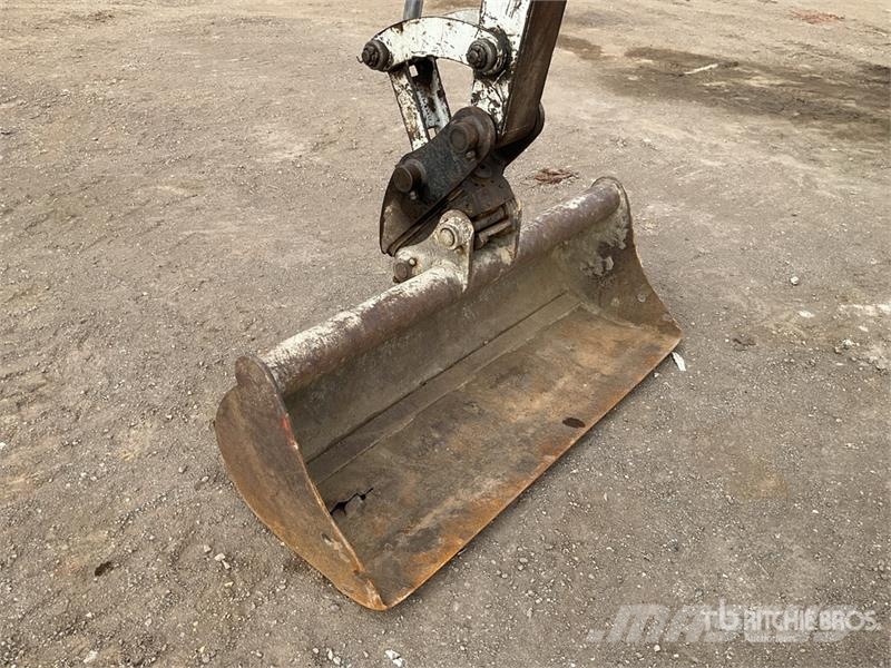 Takeuchi TB225 Mini Excavator Minibagger < 7t