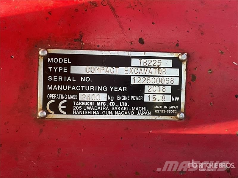 Takeuchi TB225 Mini Excavator Minibagger < 7t