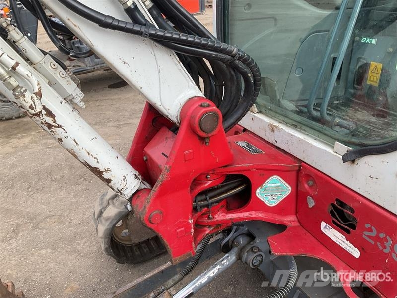 Takeuchi TB225 Mini Excavator Minibagger < 7t