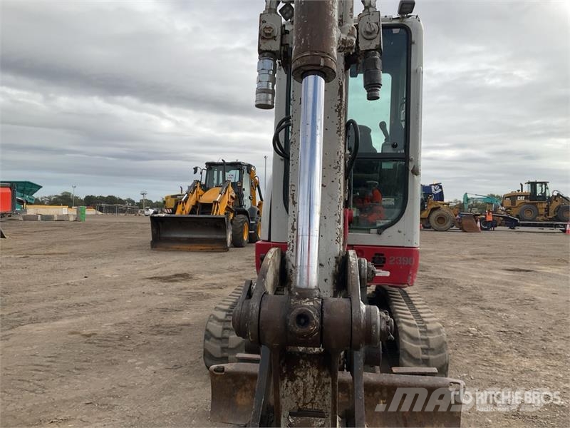 Takeuchi TB225 Mini Excavator Minibagger < 7t