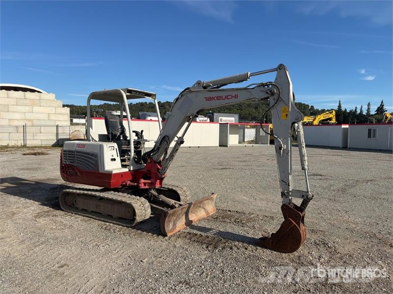 Takeuchi TB235 Mini pelle < 7t