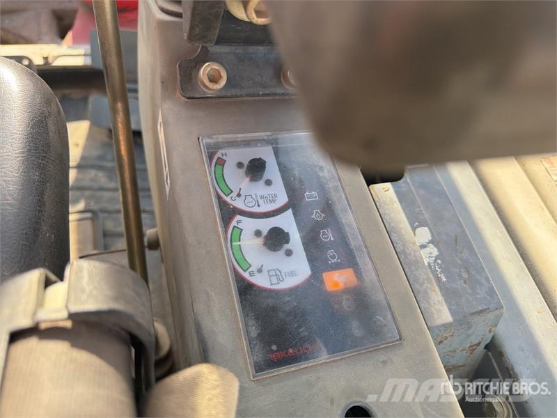 Takeuchi TB235 Mini pelle < 7t