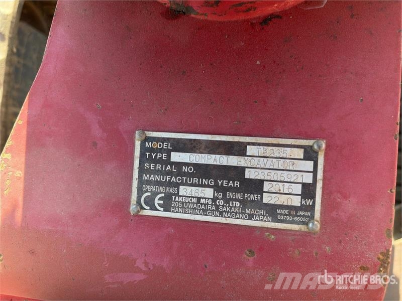 Takeuchi TB235 Mini pelle < 7t