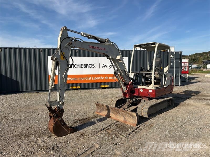 Takeuchi TB235 Mini pelle < 7t
