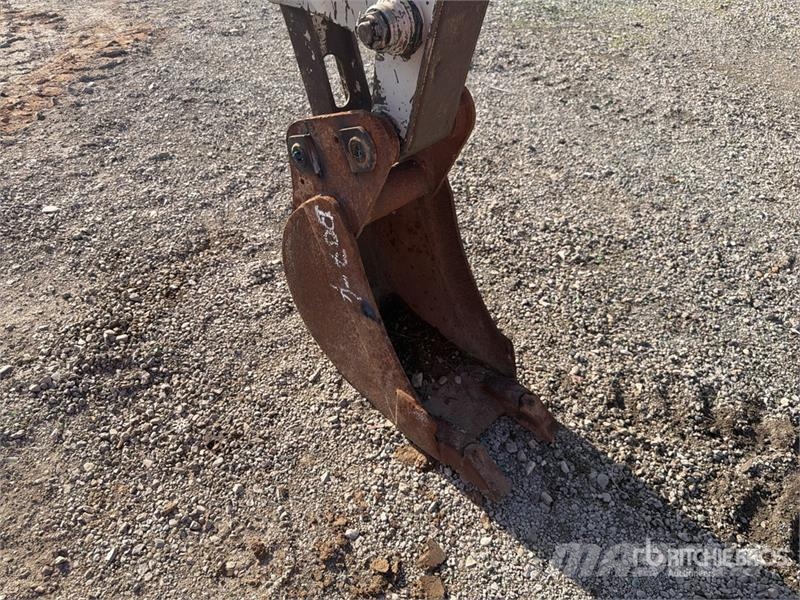 Takeuchi TB235 Mini pelle < 7t
