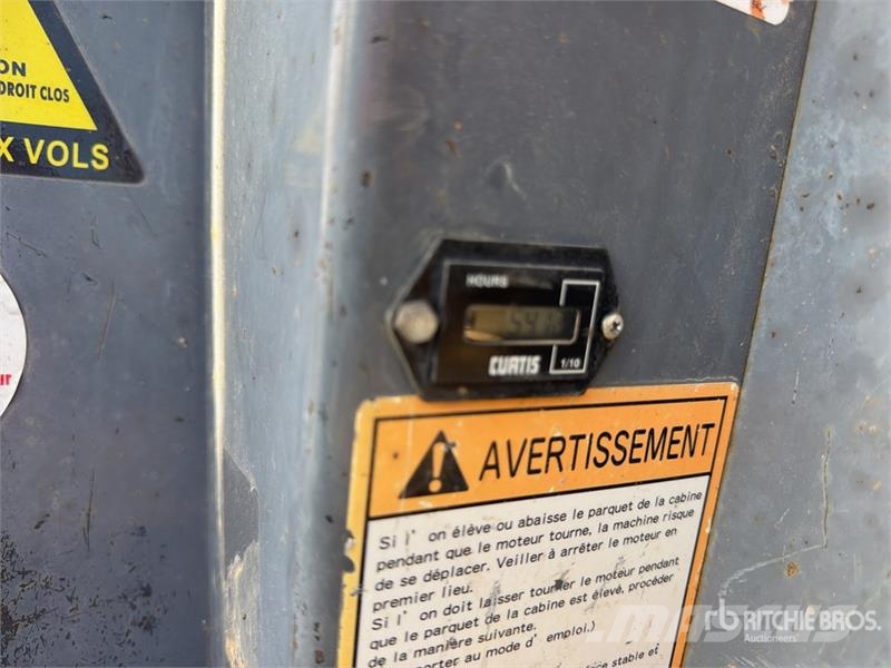 Takeuchi TB235 Mini pelle < 7t