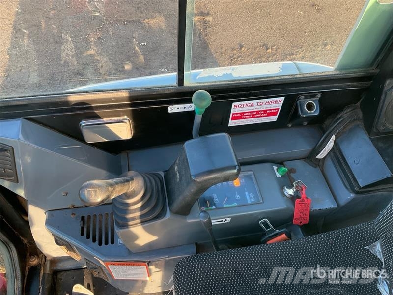 Takeuchi TB23R Mini Excavator Minibagger < 7t