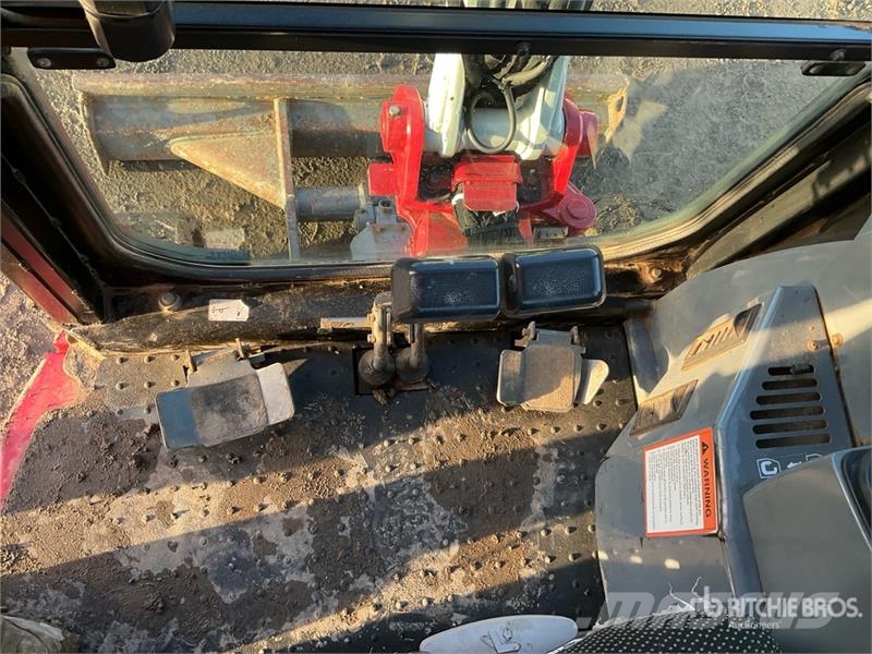 Takeuchi TB23R Mini Excavator Minibagger < 7t