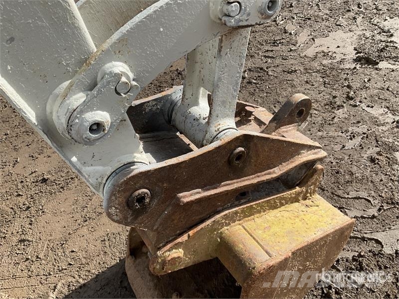 Takeuchi TB23R Mini Excavator Miniescavatori