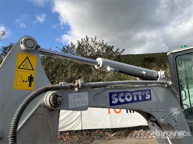 Takeuchi TB23R Mini Excavator Miniescavatori